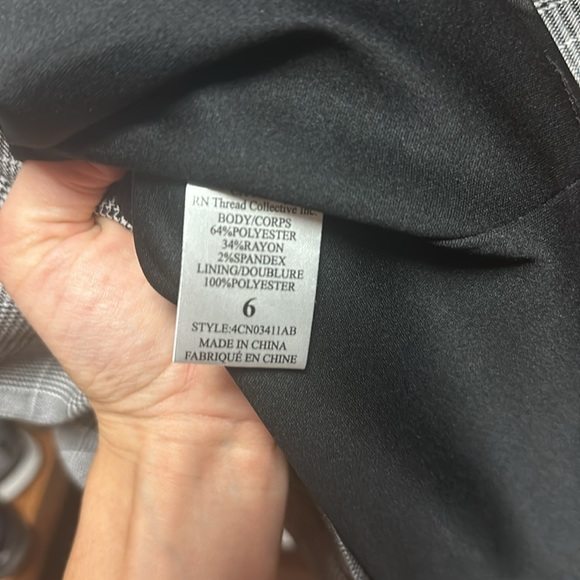 Short sleeved, mid-length gray checked dress - Picture 5 of 5